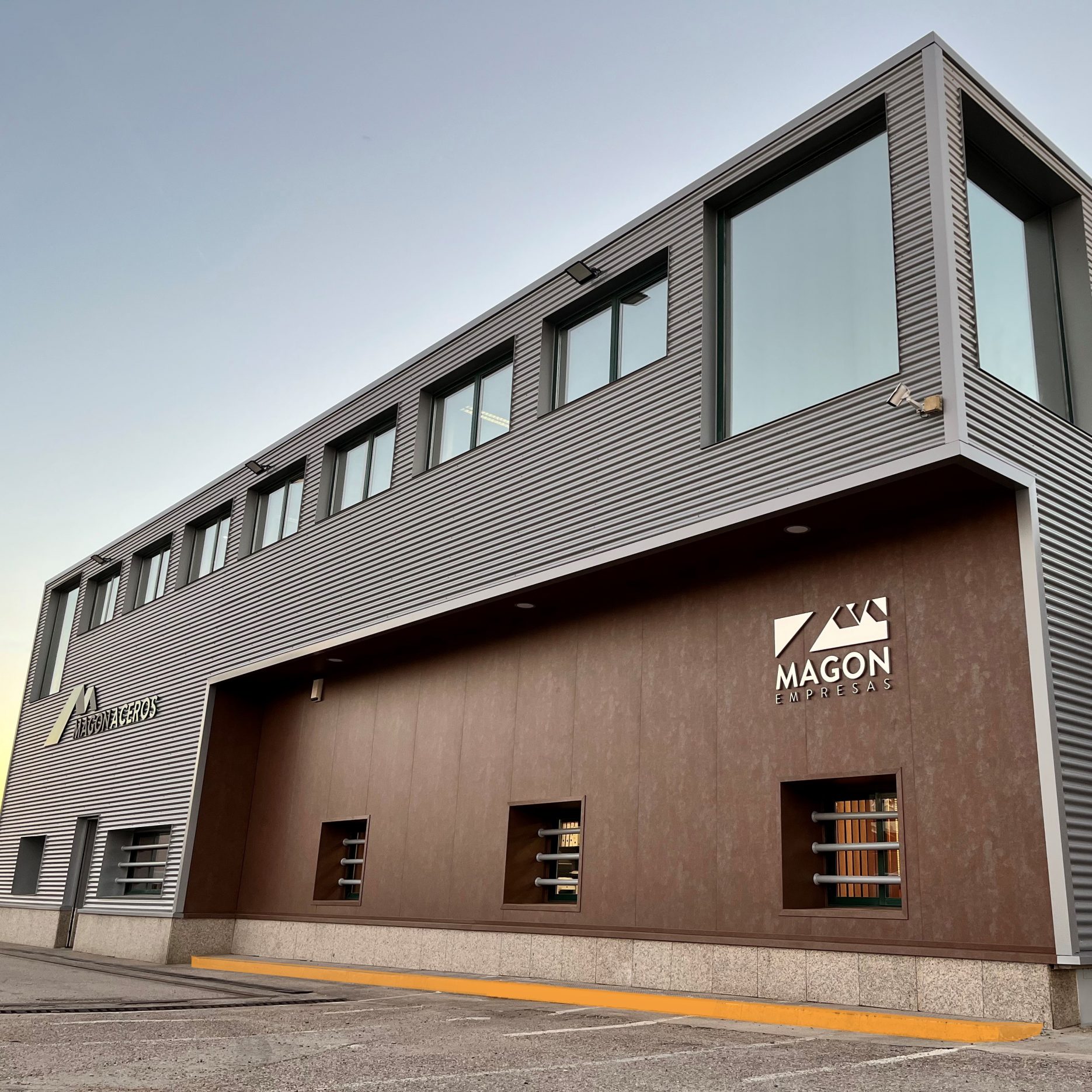 Magon Aceros fachada